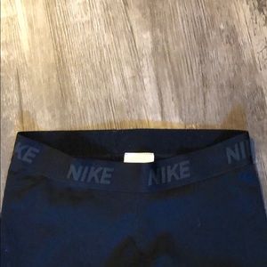 Nike capris leggings